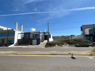 SE VENDE LOTE EN BALNEARIO EL CONDOR foto 4