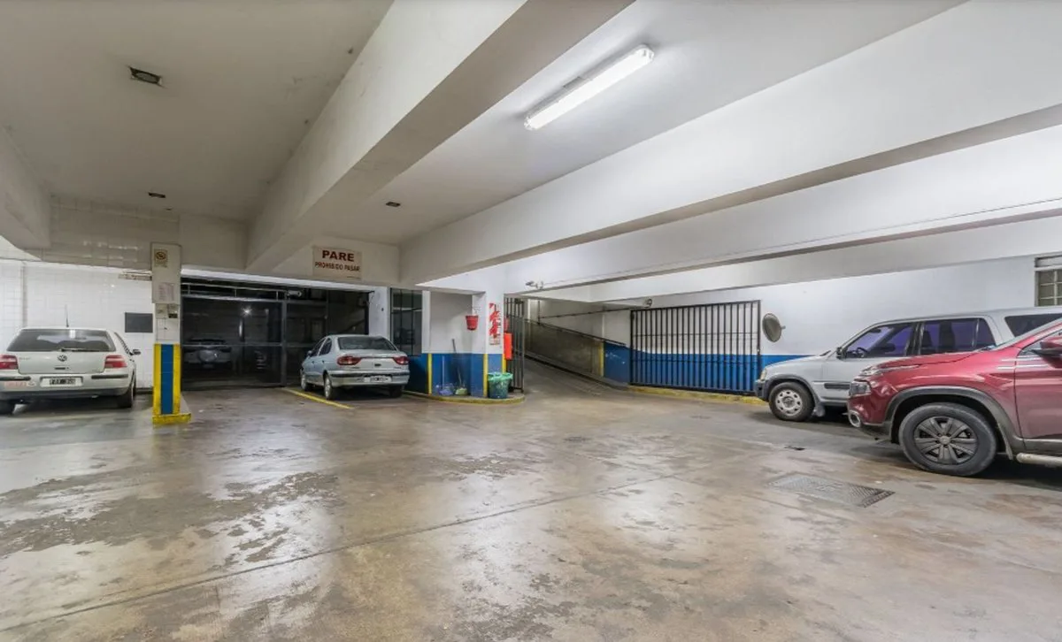 VENTA Garage / Espacio multifuncional - Recoleta foto 3