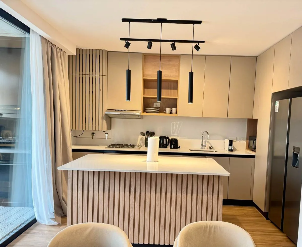 VENTA SEMIPISO 4 AMBIENTES CON COCHERA! foto 4