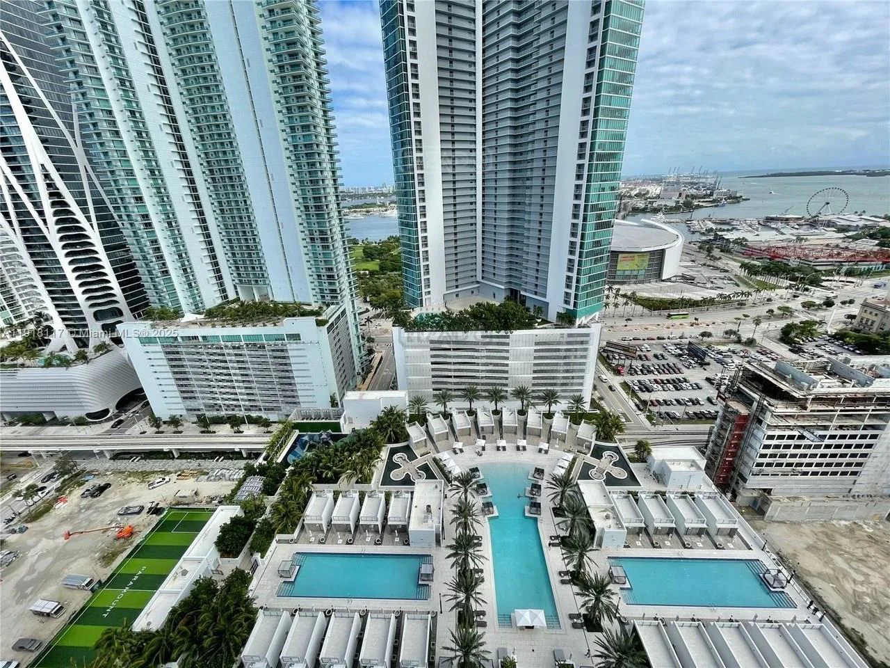 851 NE 1 st Ave #2605 800 foto 5