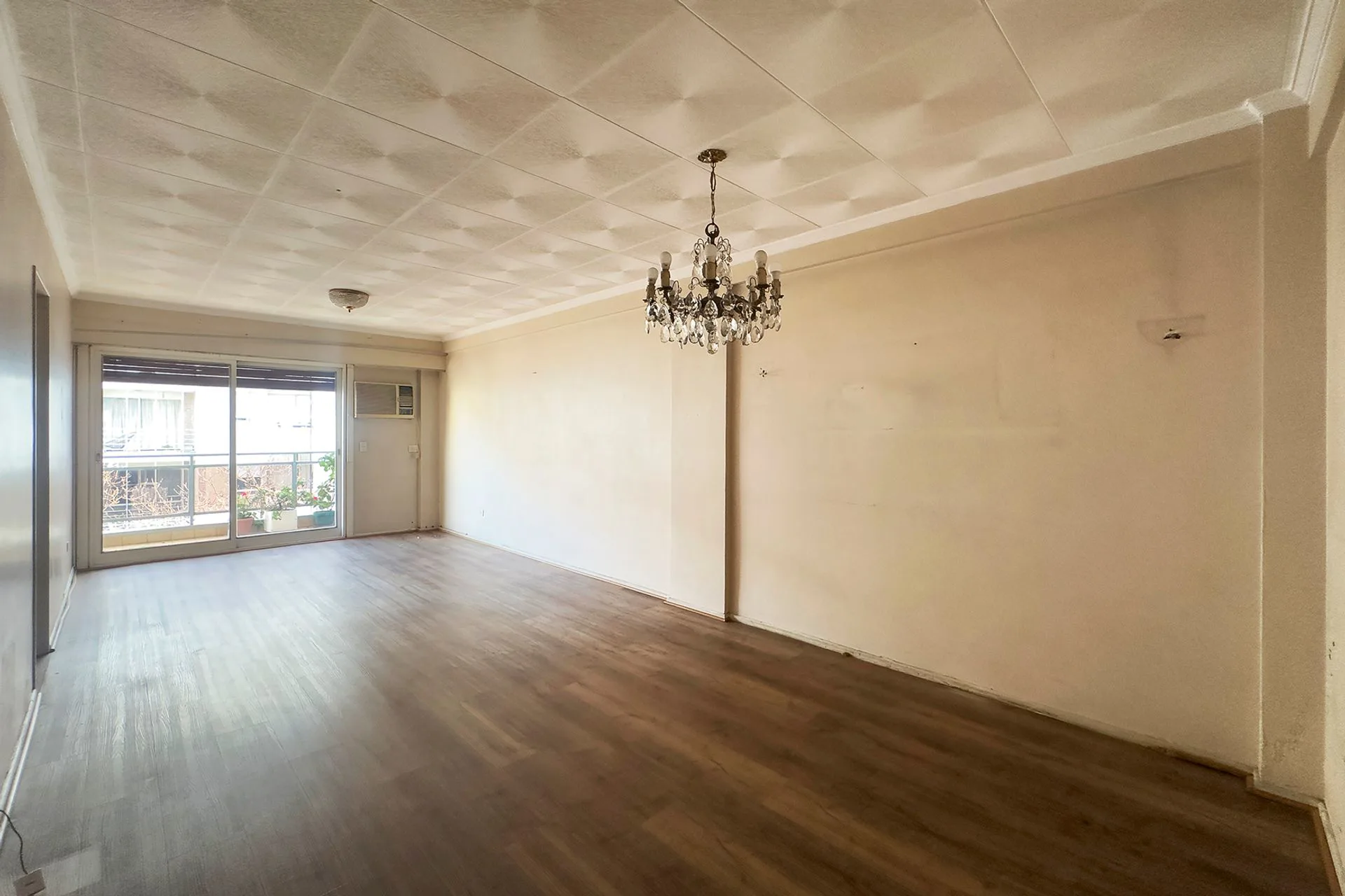 VENTA CABALLITO 3 AMB. CON 2 COCHERAS Y BALCON foto 2