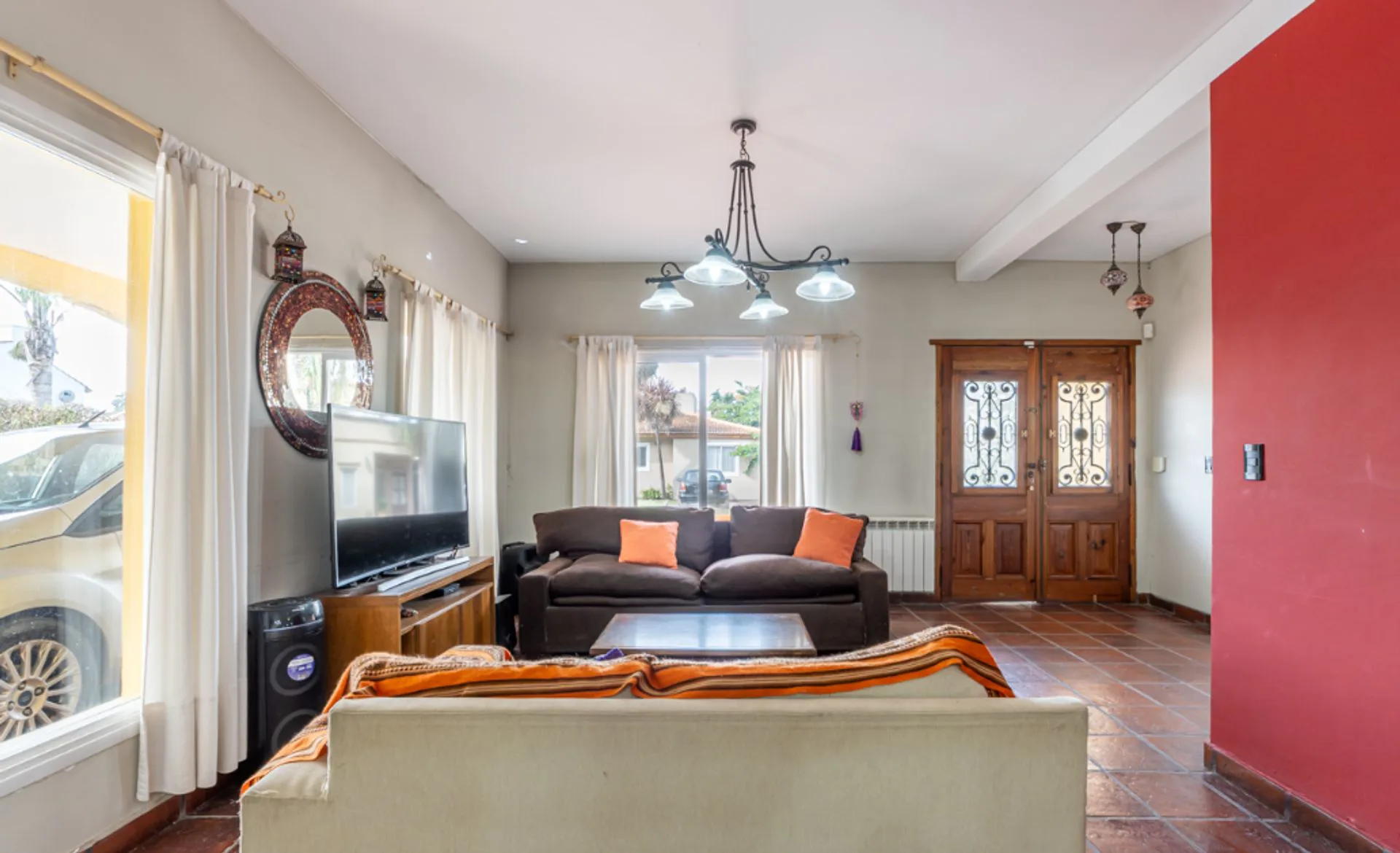 CASA EN VENTA EN JARDINES DE ESCOBAR C/PILETA foto 5