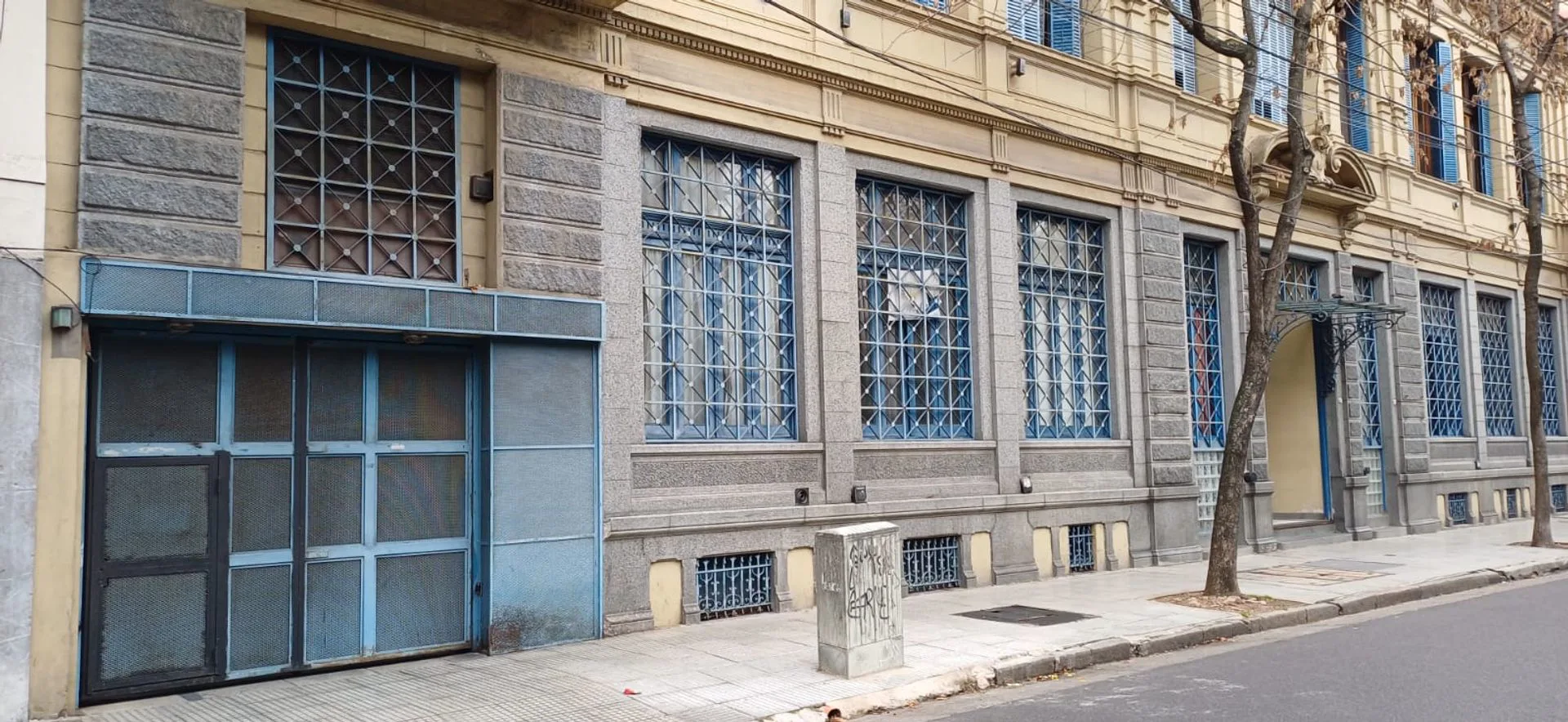 VENTA COCHERAS -LOTE DE 4-TODAS CUBIERTAS