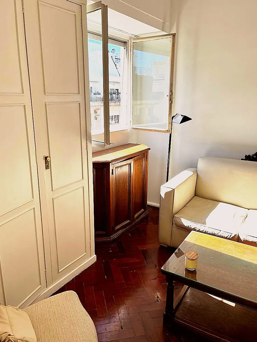 VENTA 2 AMB RECOLETA FRENTE BALCON AMUEBLADO foto 4