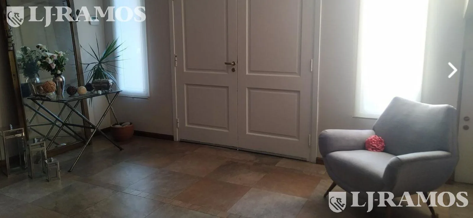 Hermosa Casa en Venta en Septiembre con piscina- Impecable estado PG foto 2