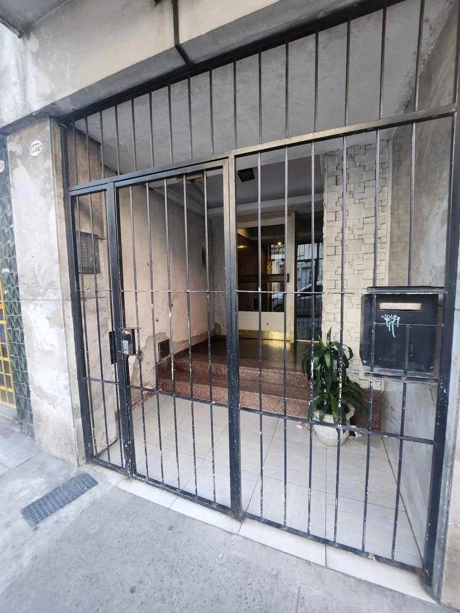 VENTA DEPARTAMENTO 3 AMB EN CONSTITUCION foto 2