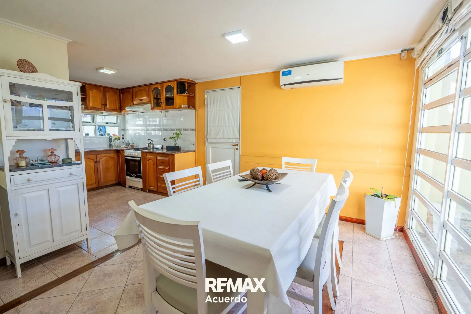 VENTA CASA 3 DORM+PILETA+QUINCHO+PARQUE CENTRICA foto 2