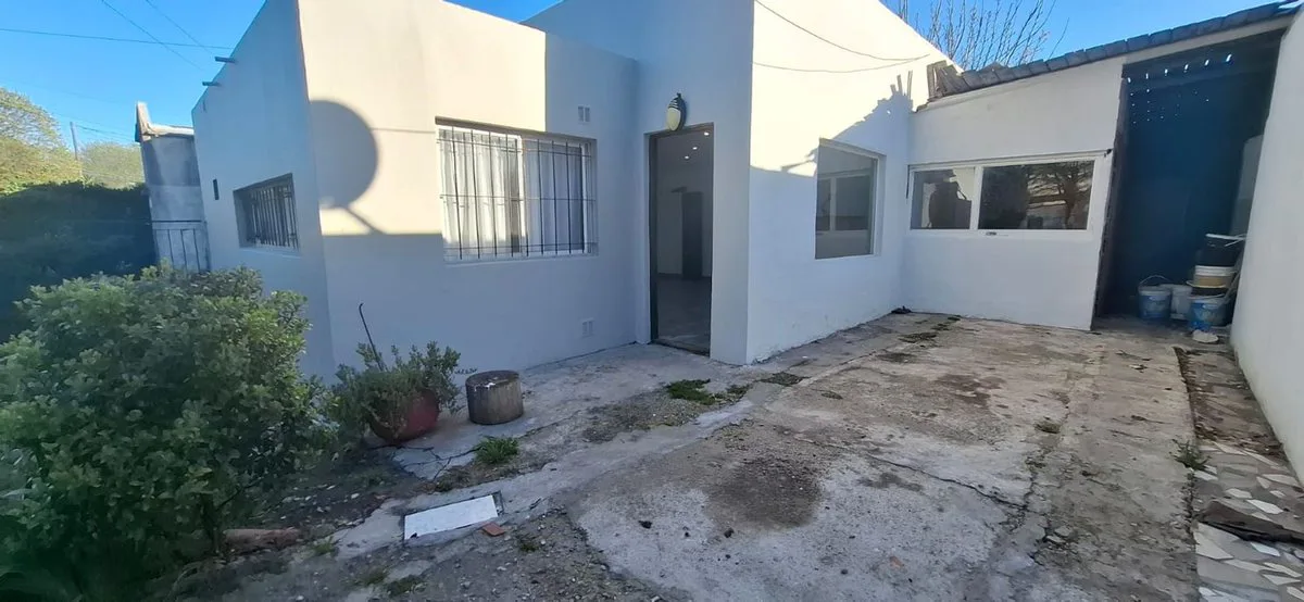 VENTA CASA 3 AMBIENTES QUINCHO PARQUE foto 3