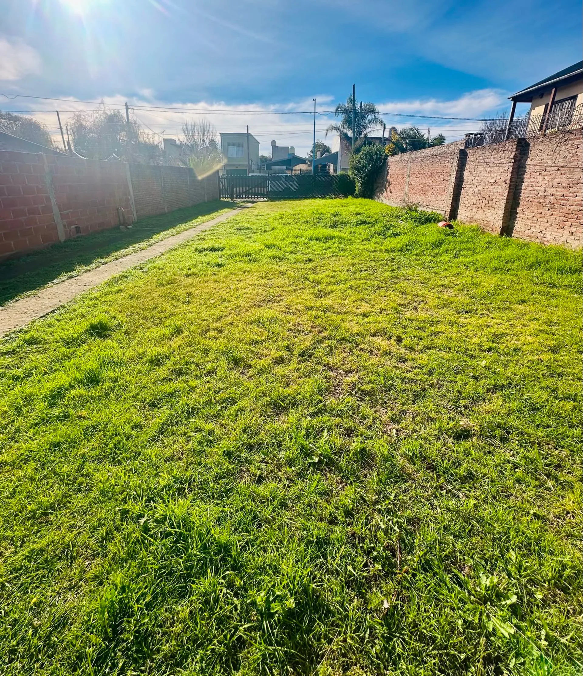 Lote con casa Venta Escobar Centro Oportunidad foto 3