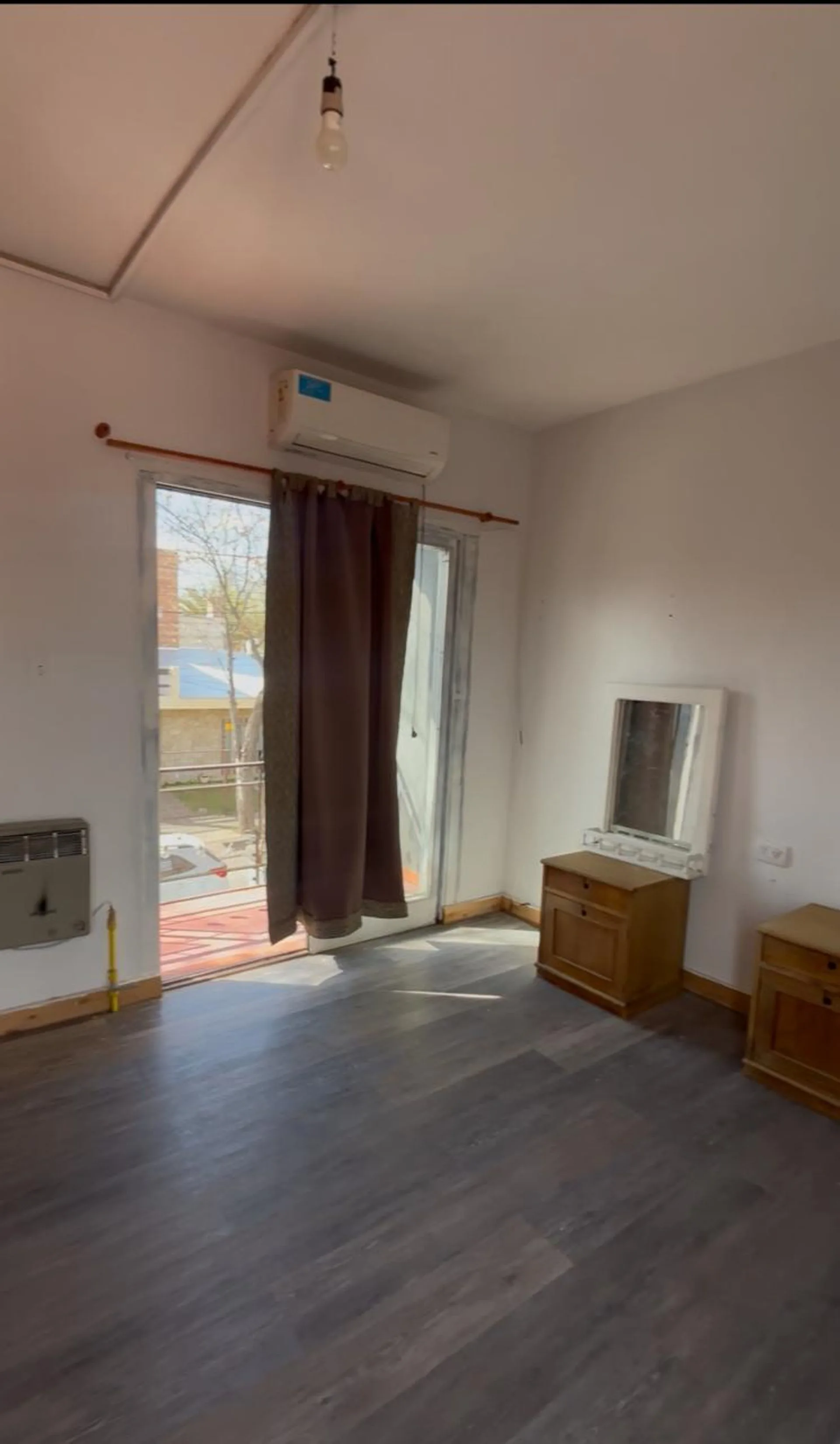 VENTA CASA + 2 DEPTOS PILETA GODOY CRUZ BOMBAL SUR foto 3