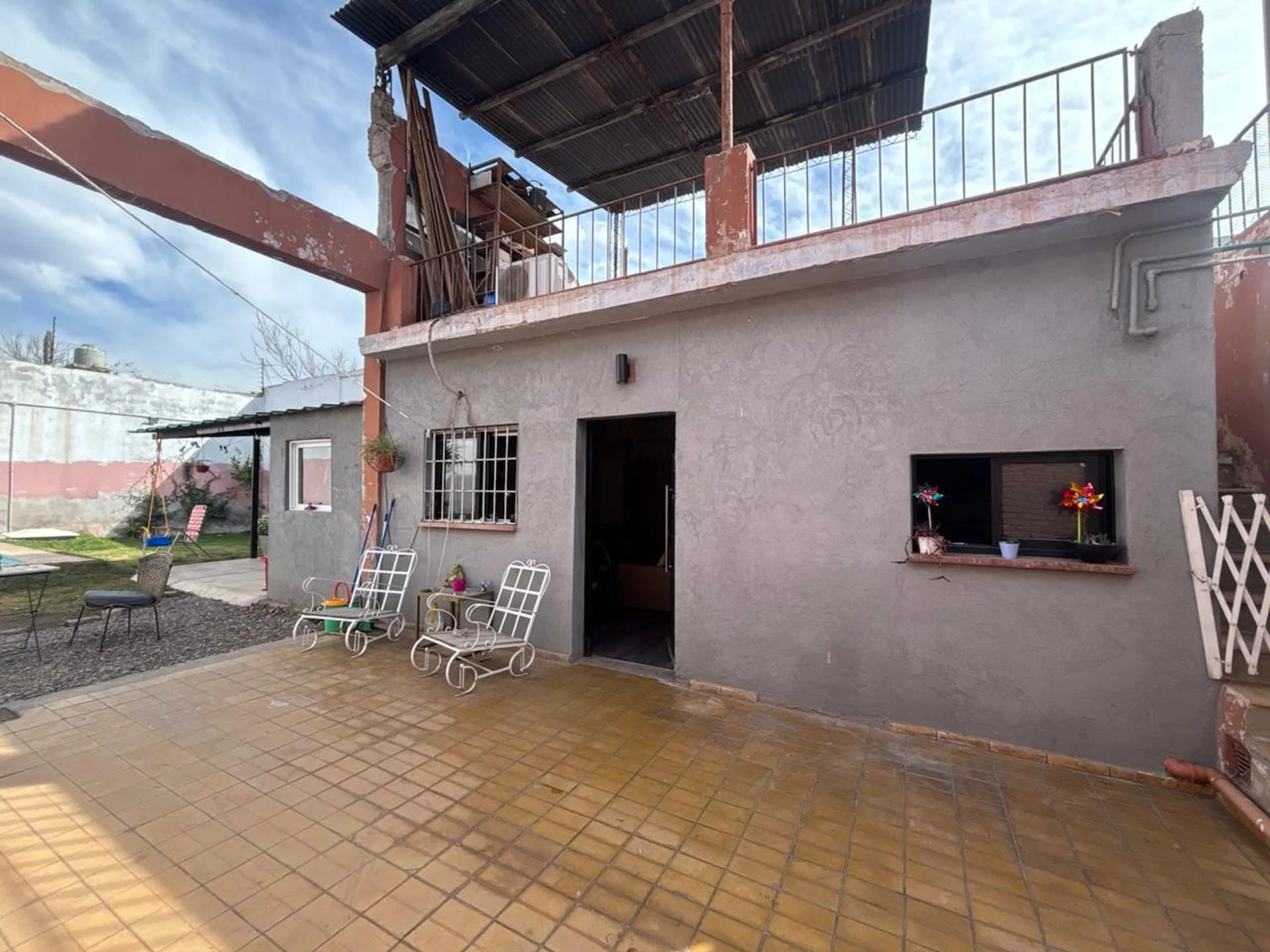 VENTA CASA + 2 DEPTOS PILETA GODOY CRUZ BOMBAL SUR foto 5