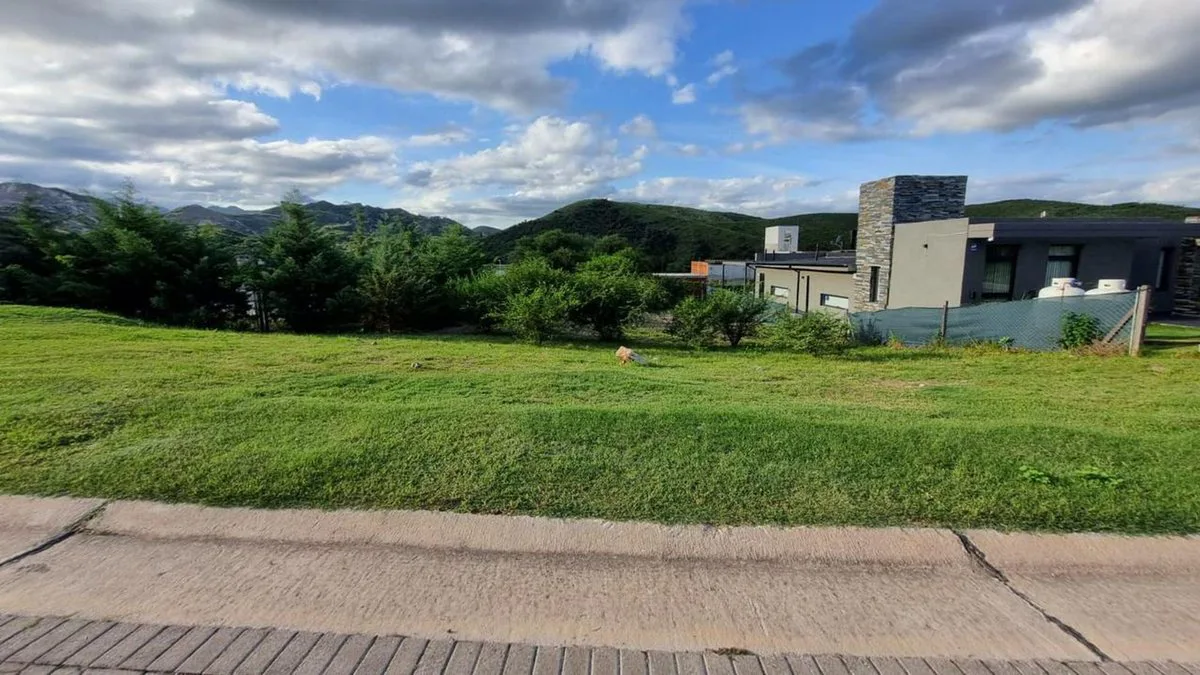 Lote en Venta  Colinas de La Deseada La Calera foto 2