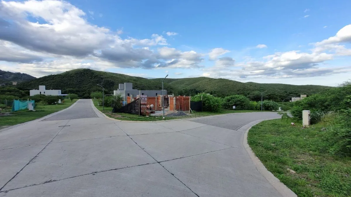 Lote en Venta  Colinas de La Deseada La Calera foto 3