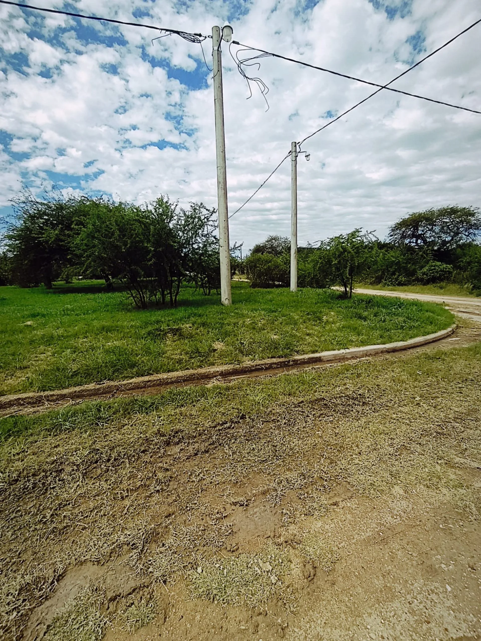 Terreno excelente 1200m2 acceso a Villa Urquiza foto 4