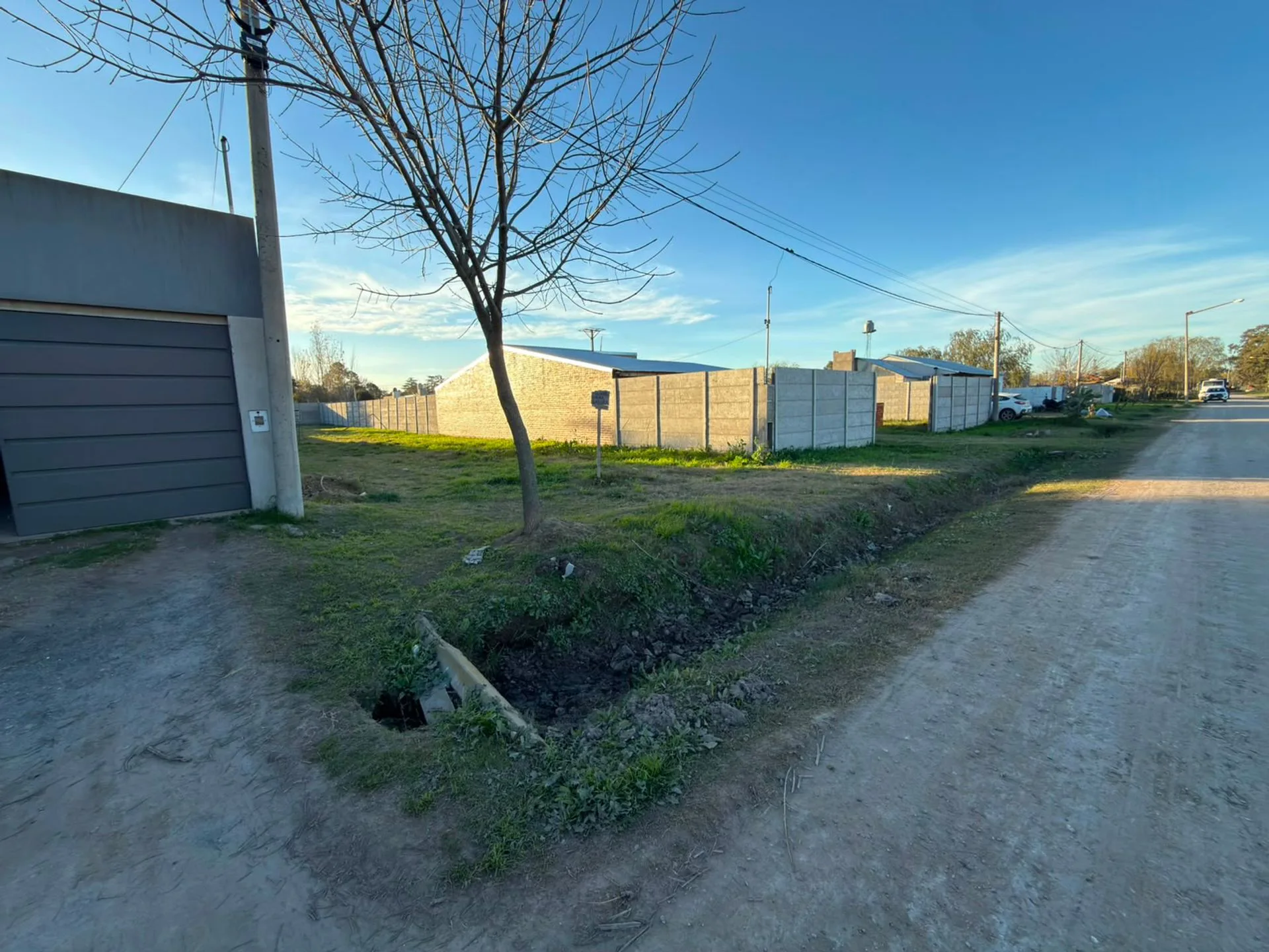 Se vende lote 531m2 en zona quinta B° El Cruce, VT foto 4