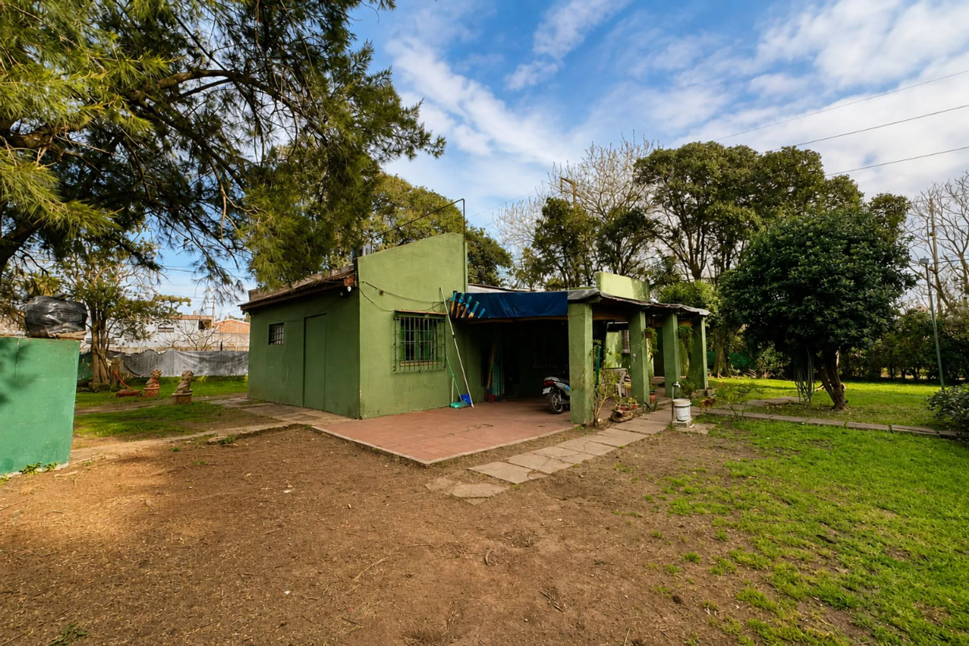 CASA QUINTA EN VENTA MONTE GRANDE CON PISCINA foto 3