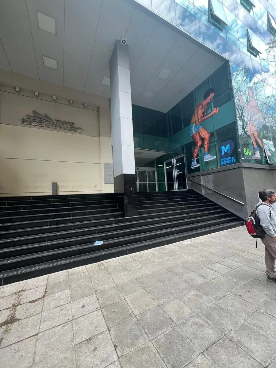VENTA  o ALQUILER PISO  PARA OFICINAS  ZONA CENTRO foto 2