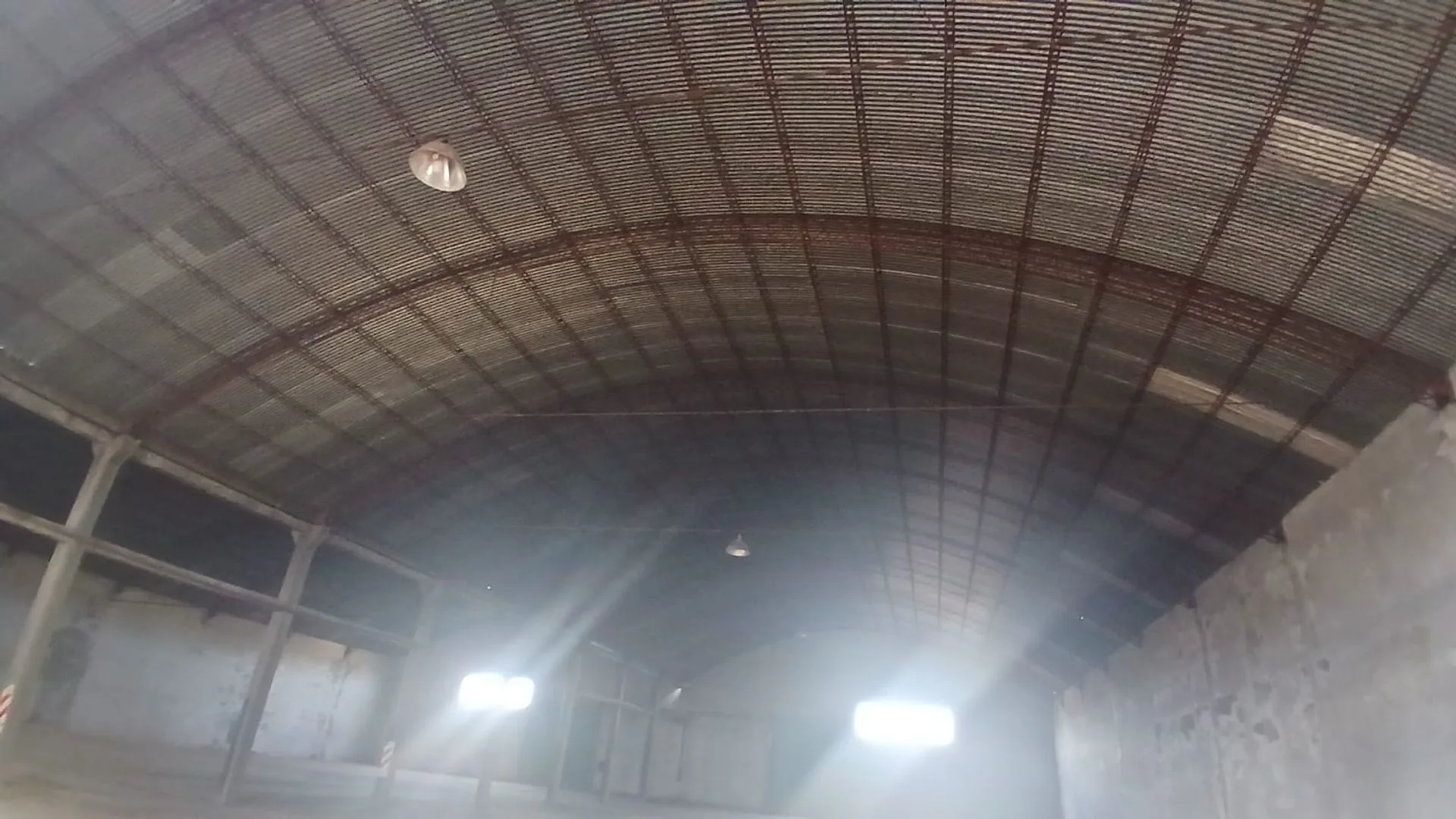 Se alquila galpón de 900m² en General Alvear Mza foto 5
