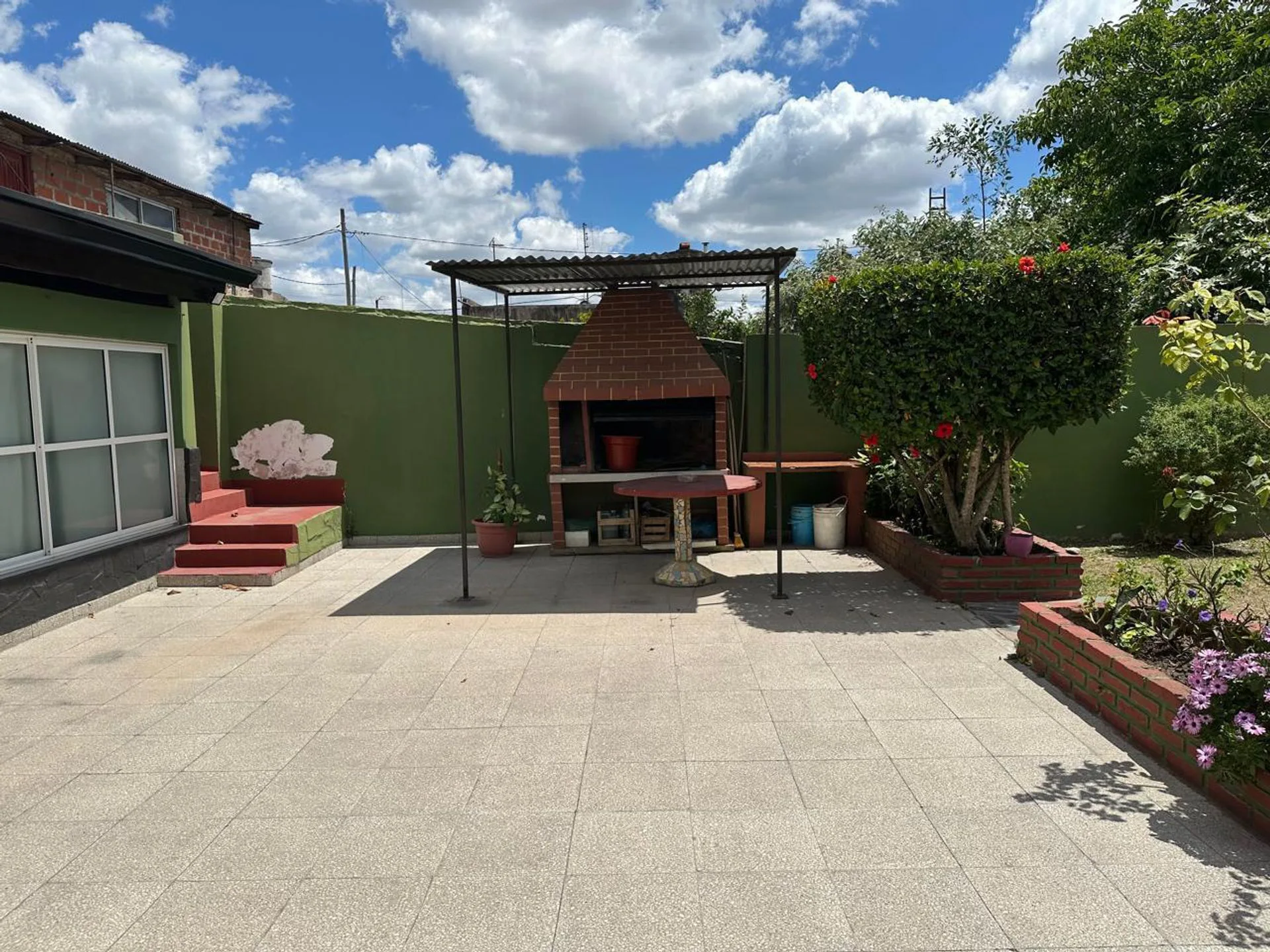 VENTA CASA 3 AMBIENTES VILLA LA FLORIDA QUILMES foto 2
