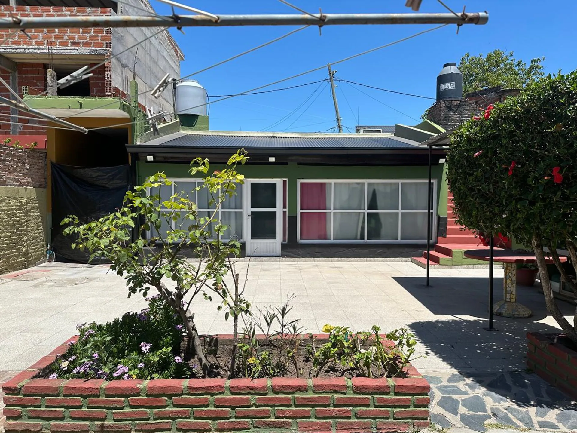 VENTA CASA 3 AMBIENTES VILLA LA FLORIDA QUILMES foto 3