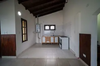ALQUILER CASA 3 DORMITORIOS B° LOS MORROS foto 4