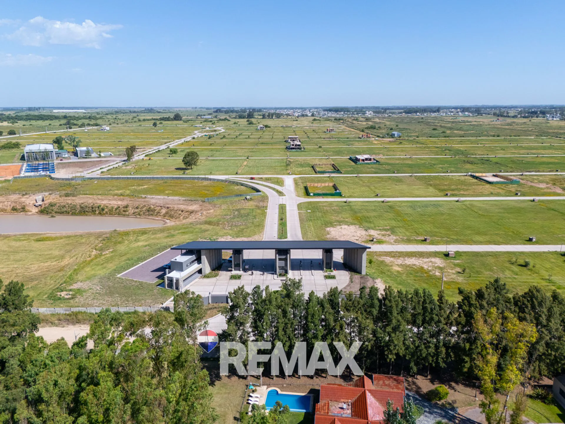 LOTE EN VENTA SAINT THOMAS CHICO PROYECTO CANNING foto 3