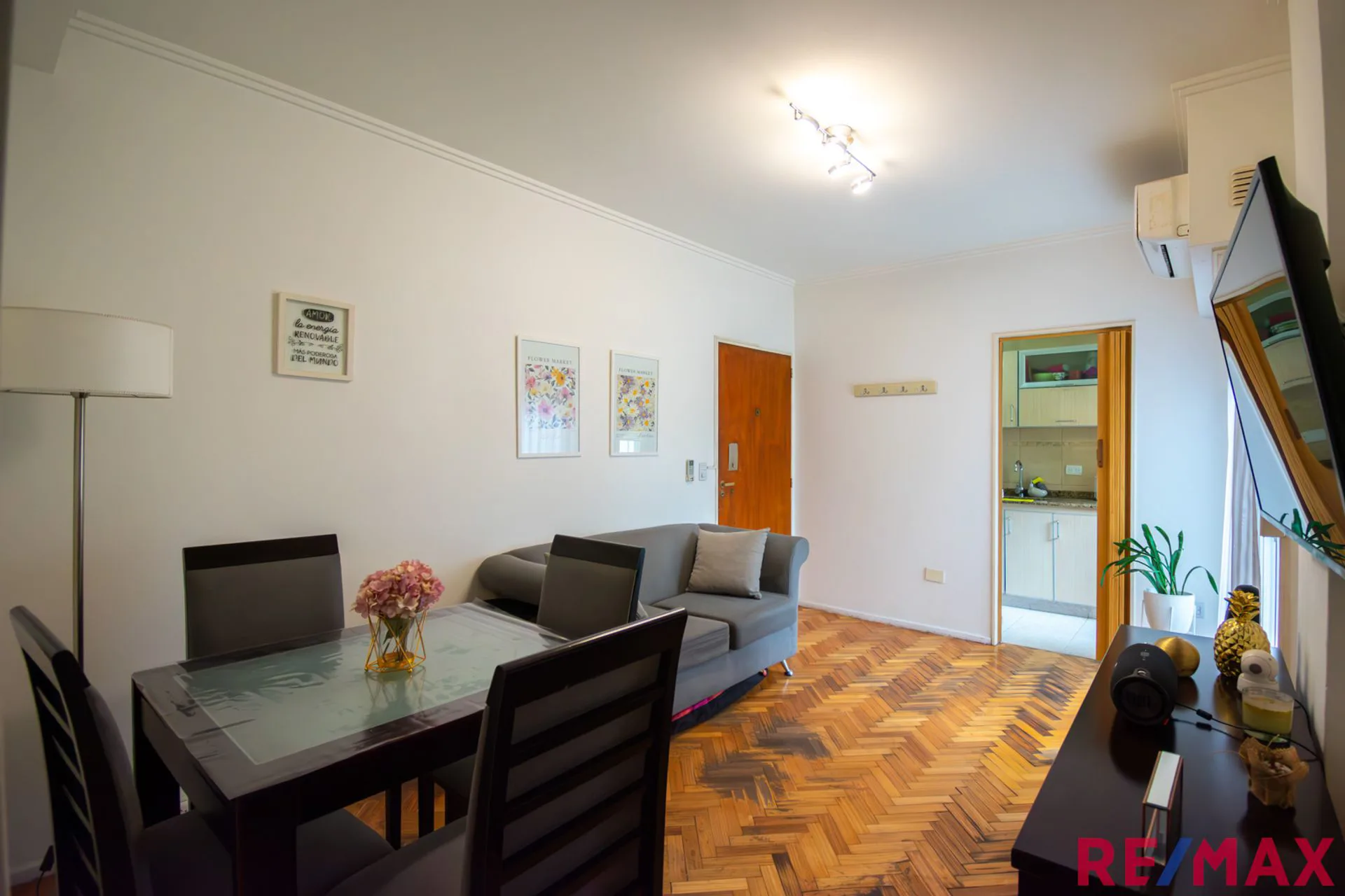 VENTA DEPTO.2 AMB C/BALCON F. APTO CRED- CABALLITO foto 2