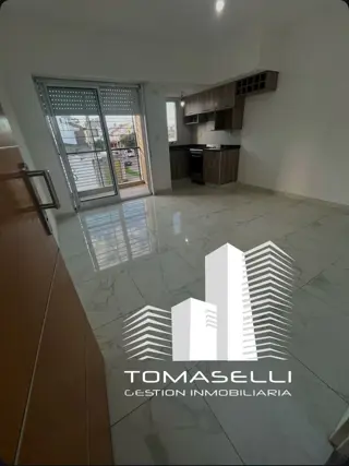 ALQUILER - DEPARTAMENTO 2 AMB. - CON COCHERA foto 1