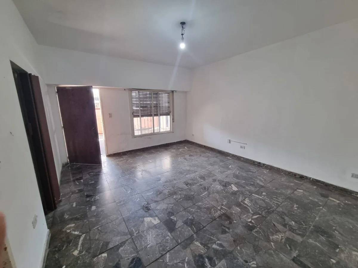 VENTA CASA GRAND BOURG A REFAC LOCAL APTO CREDITO