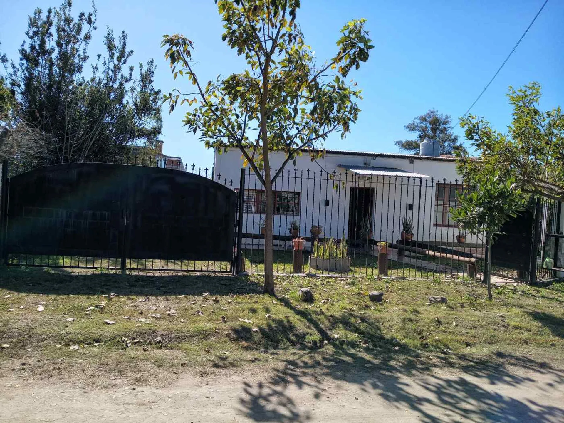 VENTA CASA EL JARDIN DEL CEIBAL 2 DOR+MONOAMBIENTE foto 2