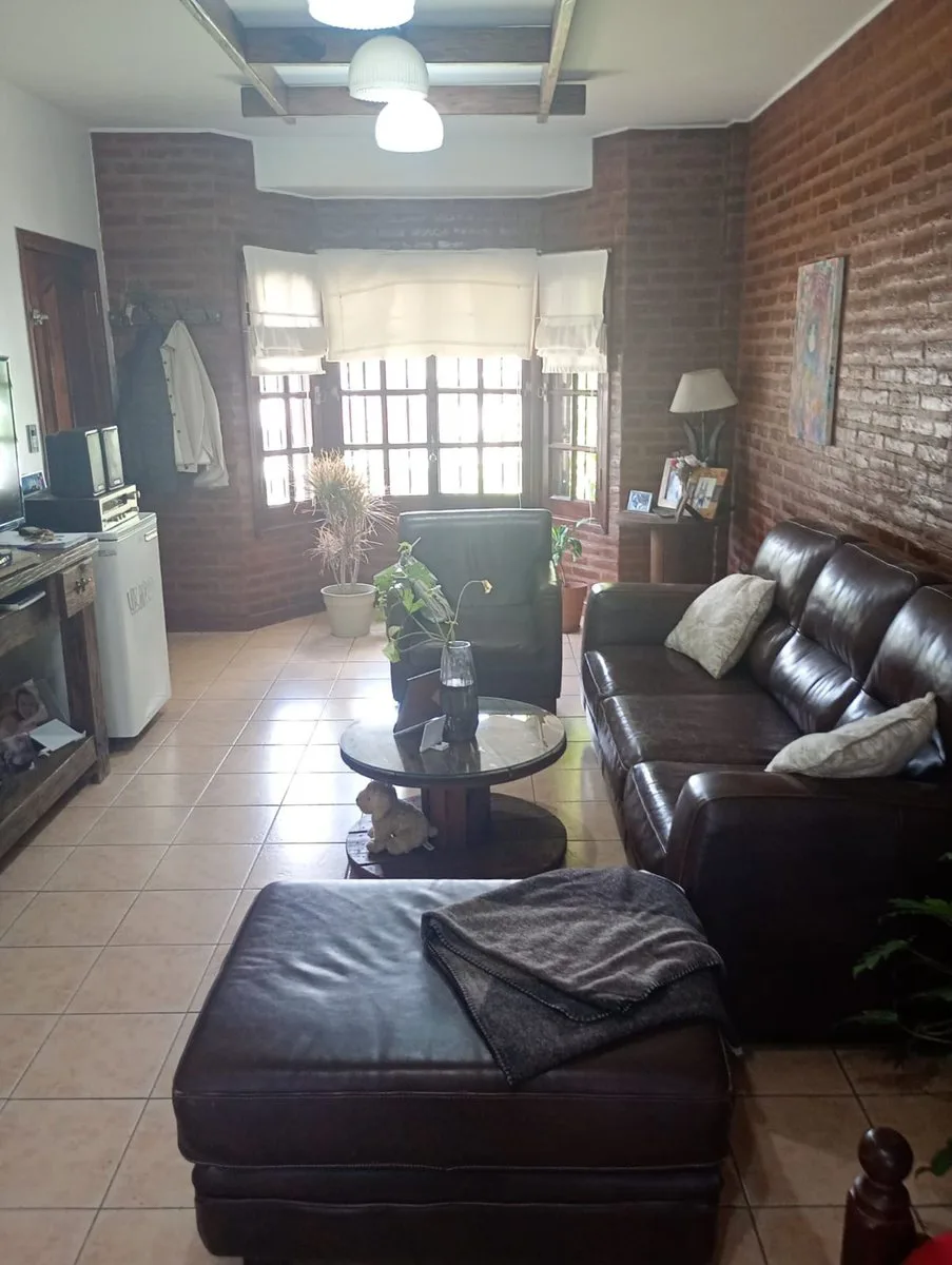 CASA EN VENTA EN MORENO cerca del Acceso Oeste foto 5