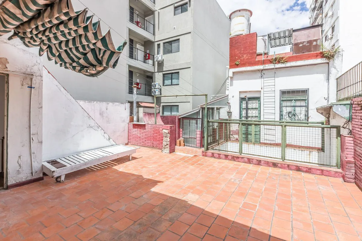 VENTA PH TIPO CASA-GARAGE Y TERRAZA foto 2