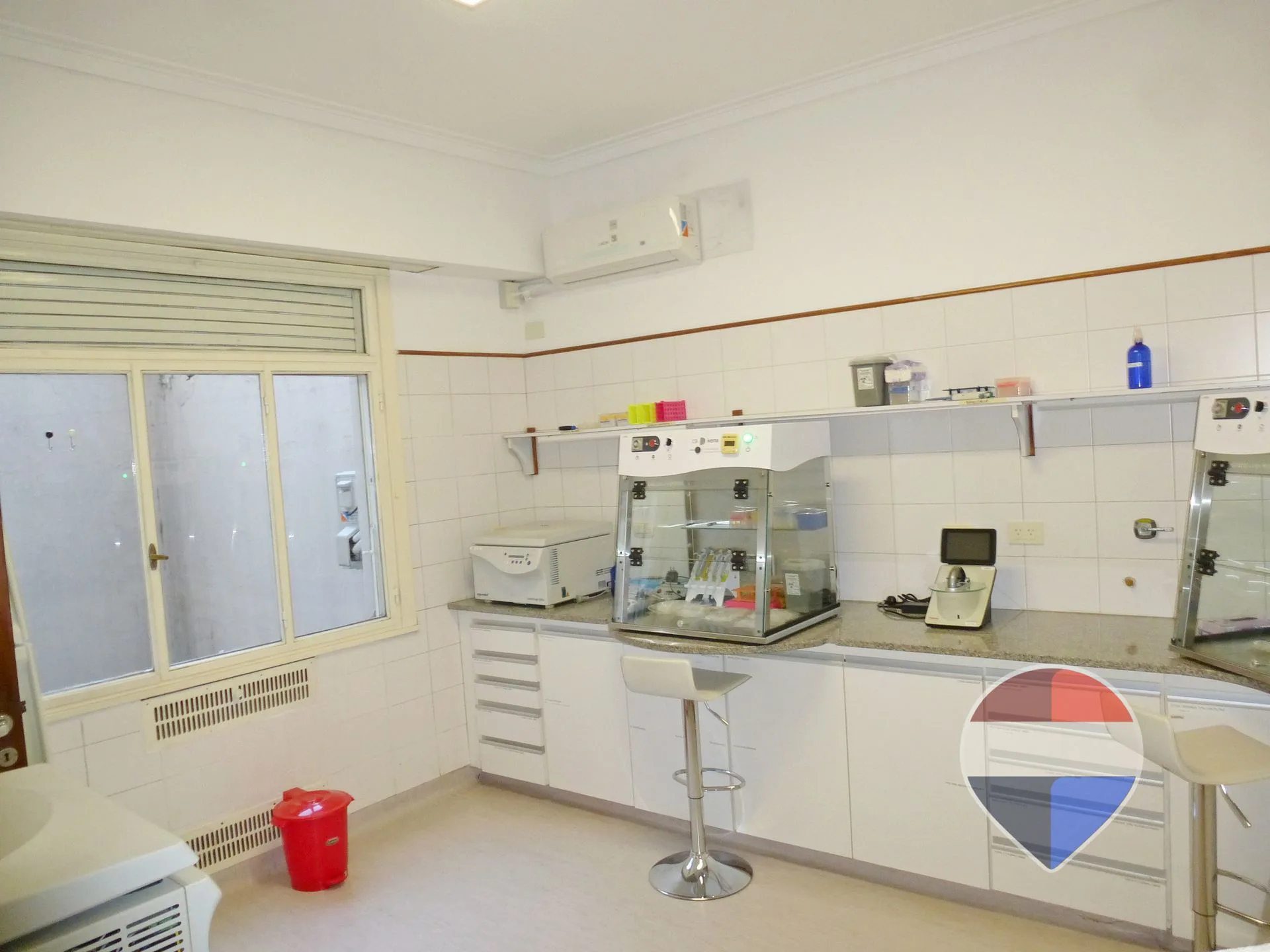 ALQUILER Consultorios multiples  LABORATORIO CABA foto 2