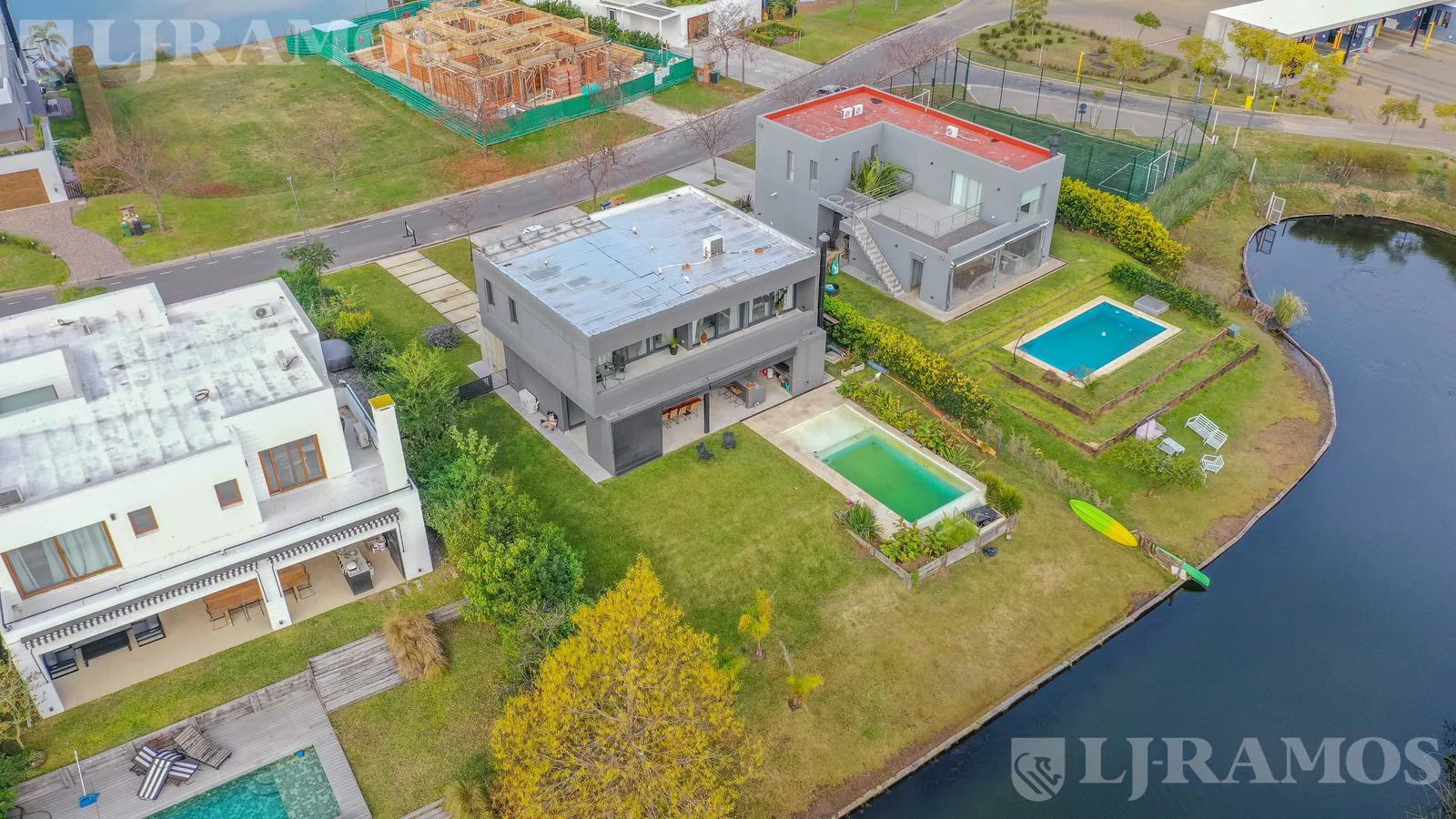 Casa en venta Barrio MARINAS - PUERTOS ESCOBAR foto 4