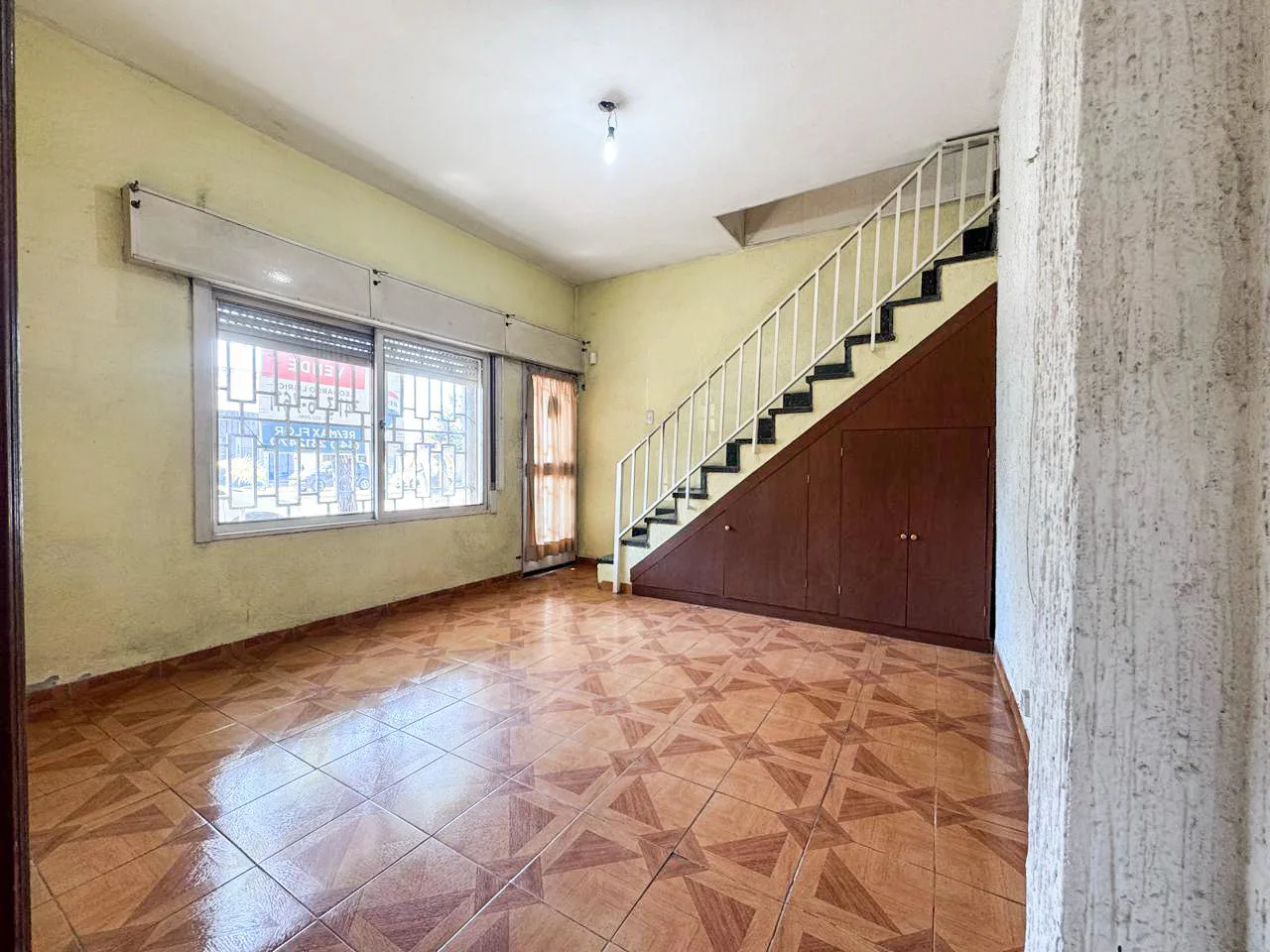 Av. Provincias Unidas  al 1100 - Casa en venta de 4 dormitorios - Rosario Belgrano foto 4