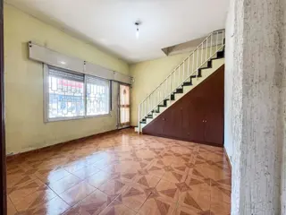 Av. Provincias Unidas  al 1100 - Casa en venta de 4 dormitorios - Rosario Belgrano foto 4