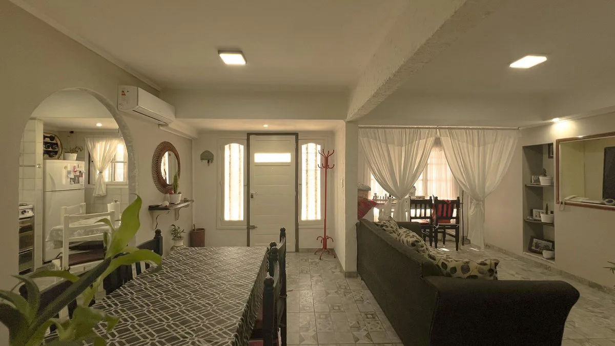 VENTA CASA 3 AMB JARDIN QUINCHO BARRIO HIPODROMO foto 4