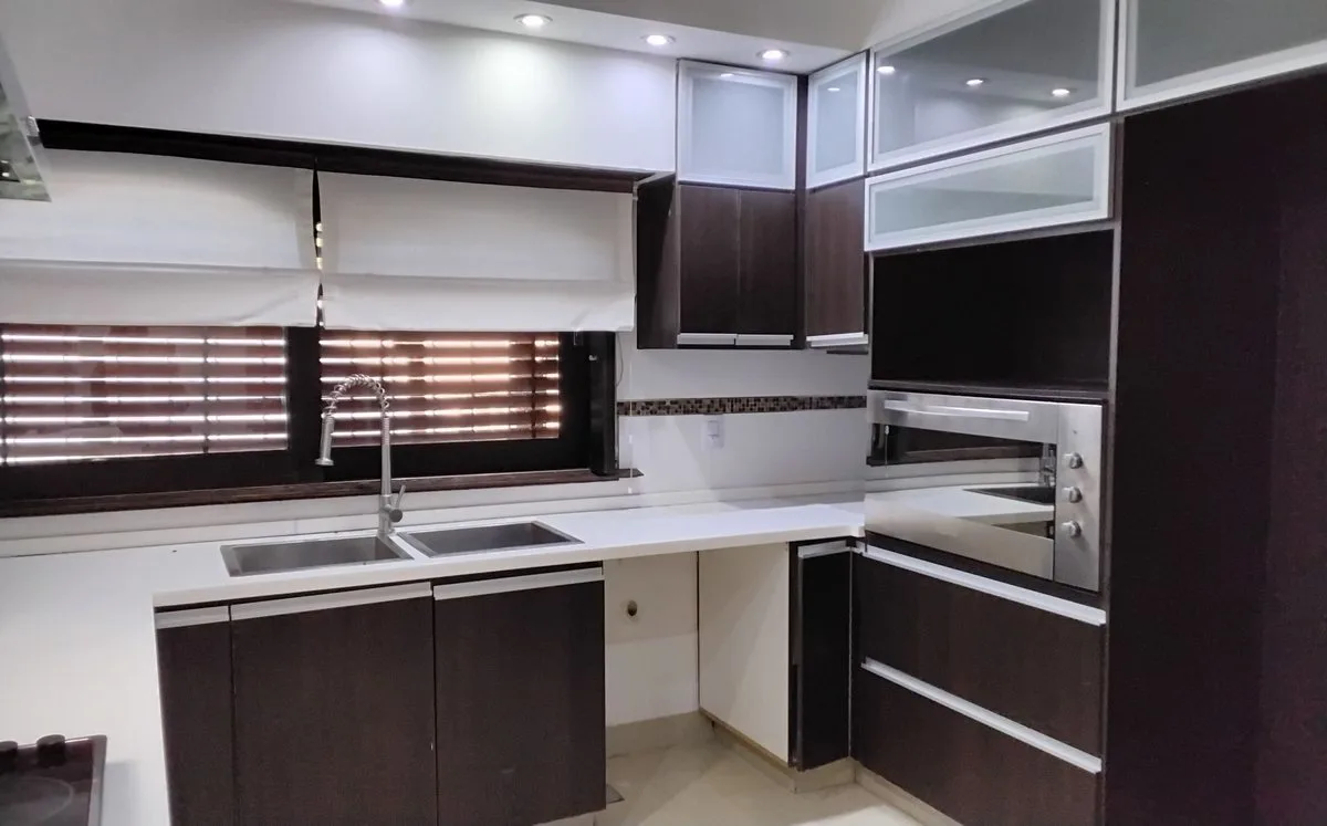 VENTA 6 AMB VILLA SARMIENTO PILETA JARDIN COCHERA foto 5