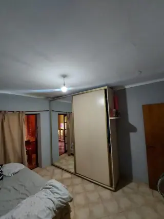 Casa con 2 Dorm. en Alquiler en Barrio Roma foto 4