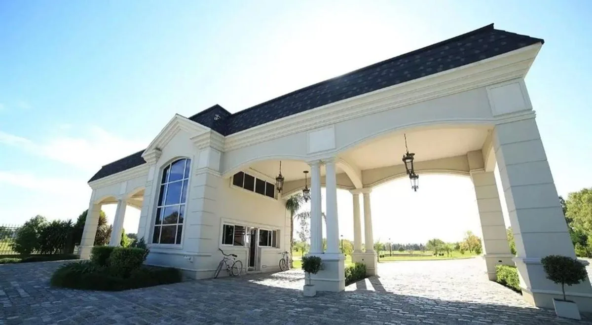 VENTA LOTE BARRIO PRIVADO CHATEAU PILAR foto 3