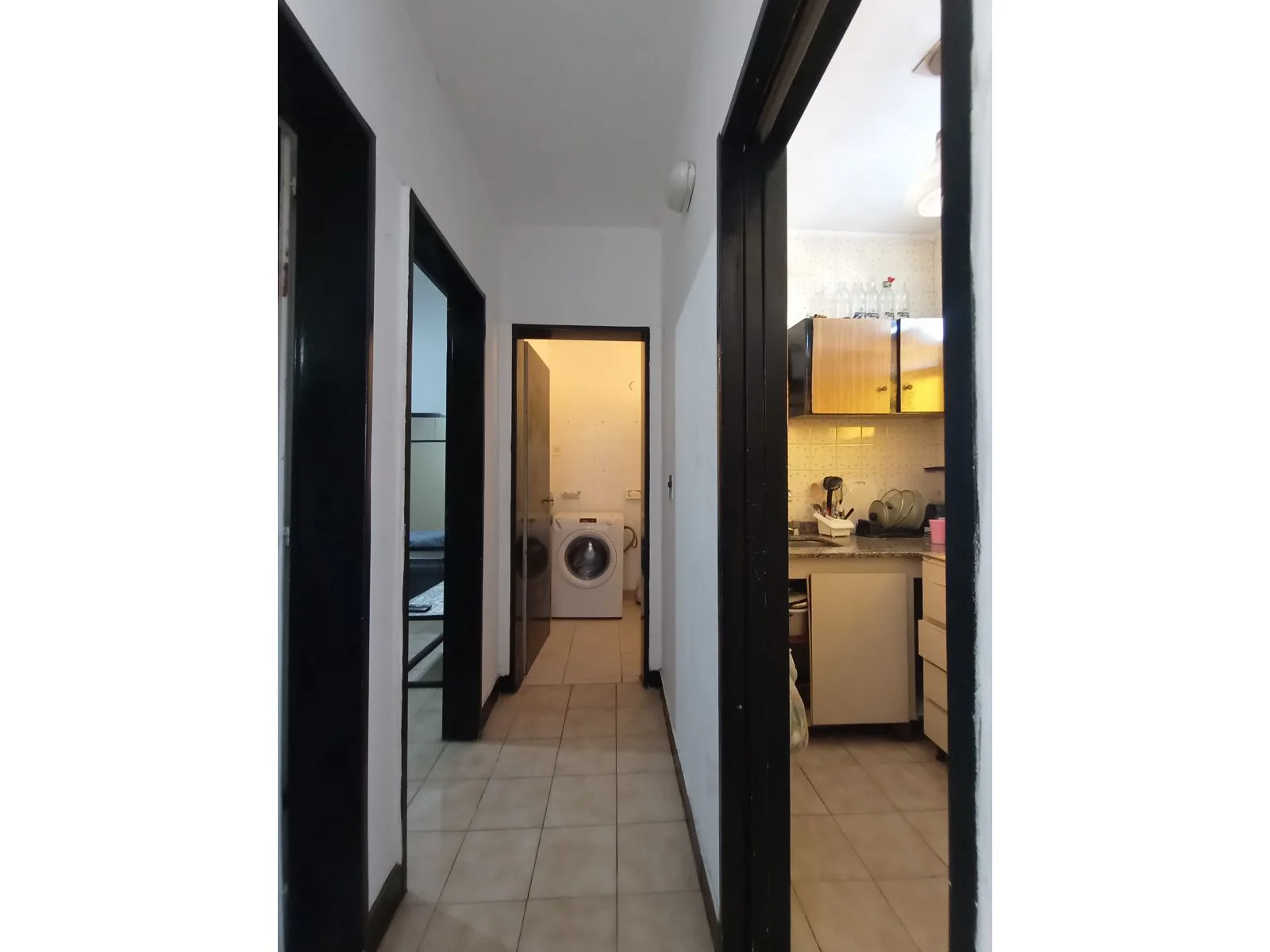 2 ambientes en 2do piso x esc. Bajas expensas, Muy luminoso. Apto credito foto 2