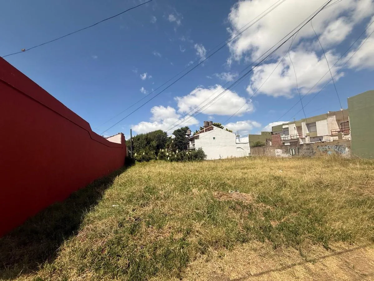 LOTE EN VENTA MULTIFAMILIAR SANTA TERESITA foto 3