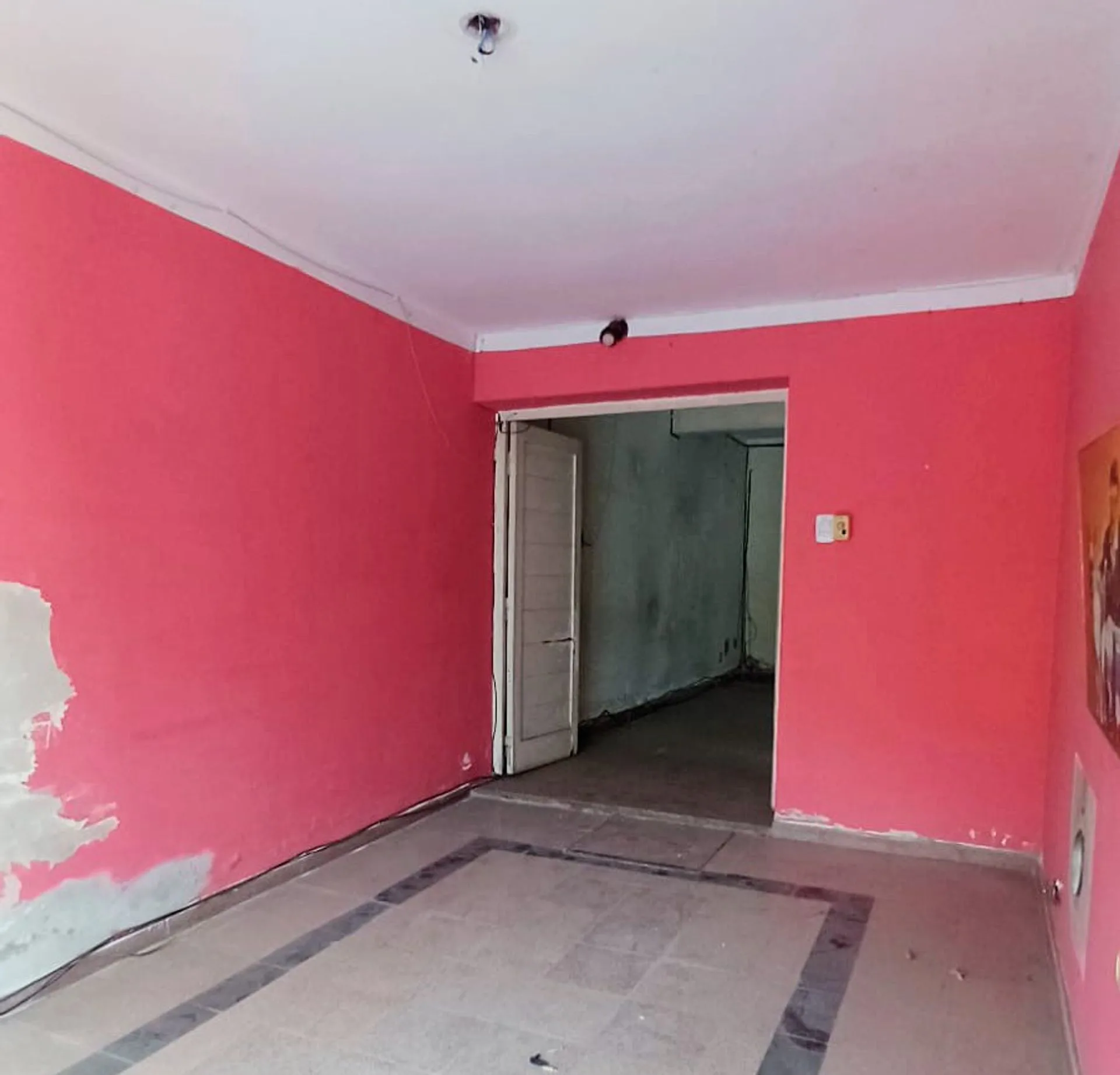 A RECICLAR CASA CON COCHERA - ZONA PZLETA. MITRE foto 3