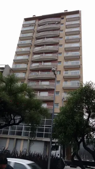 Excelente Oficina a 1/2 Cuadra Peatonal Belgrano C/renta foto 1