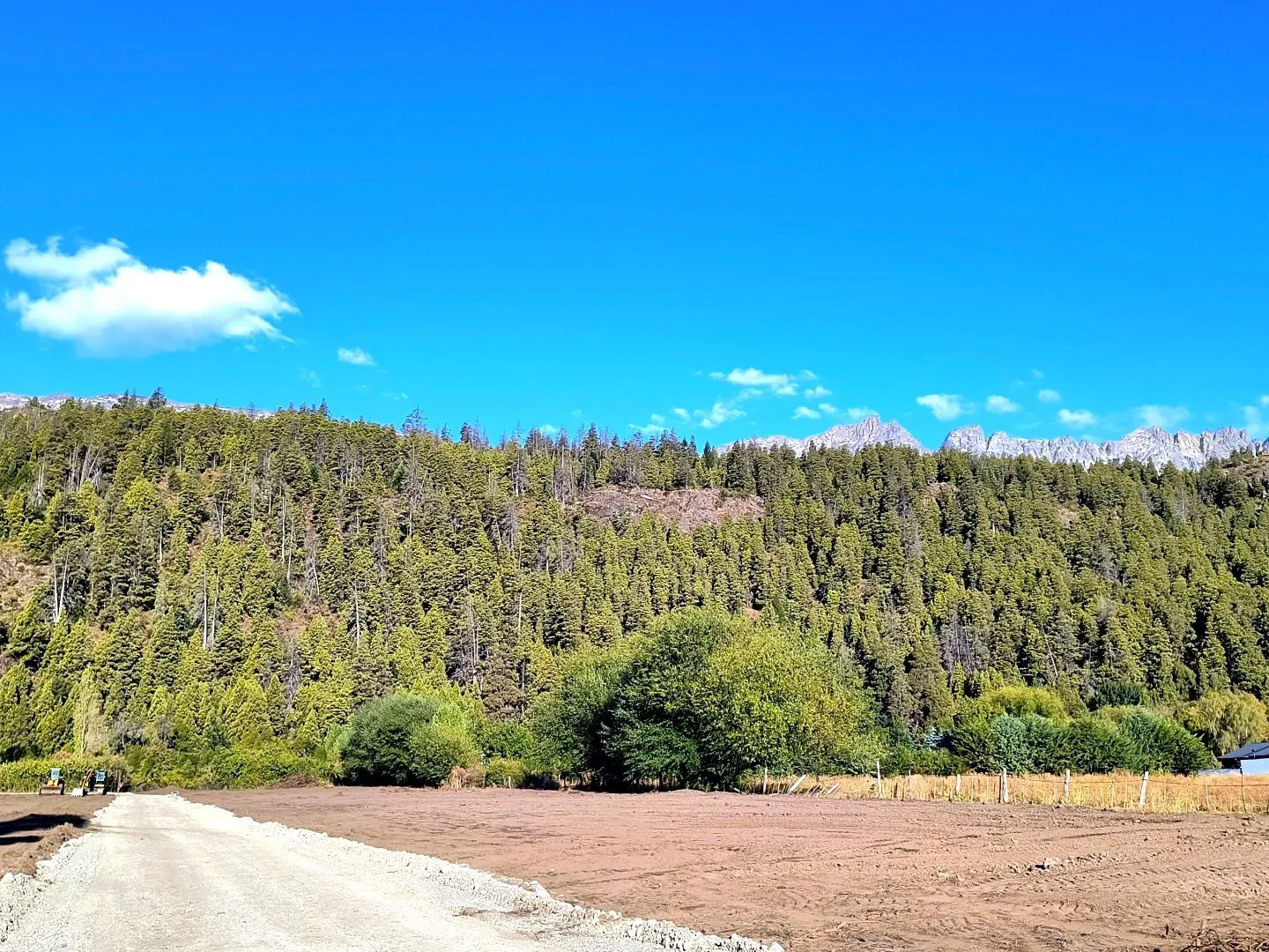 (RA005) LoteoTerrazas del Piltriquitrón, (PRE VENTA - Nuevo lanzamiento) Barrio Abedules, lotes desde 350 mts2 foto 3
