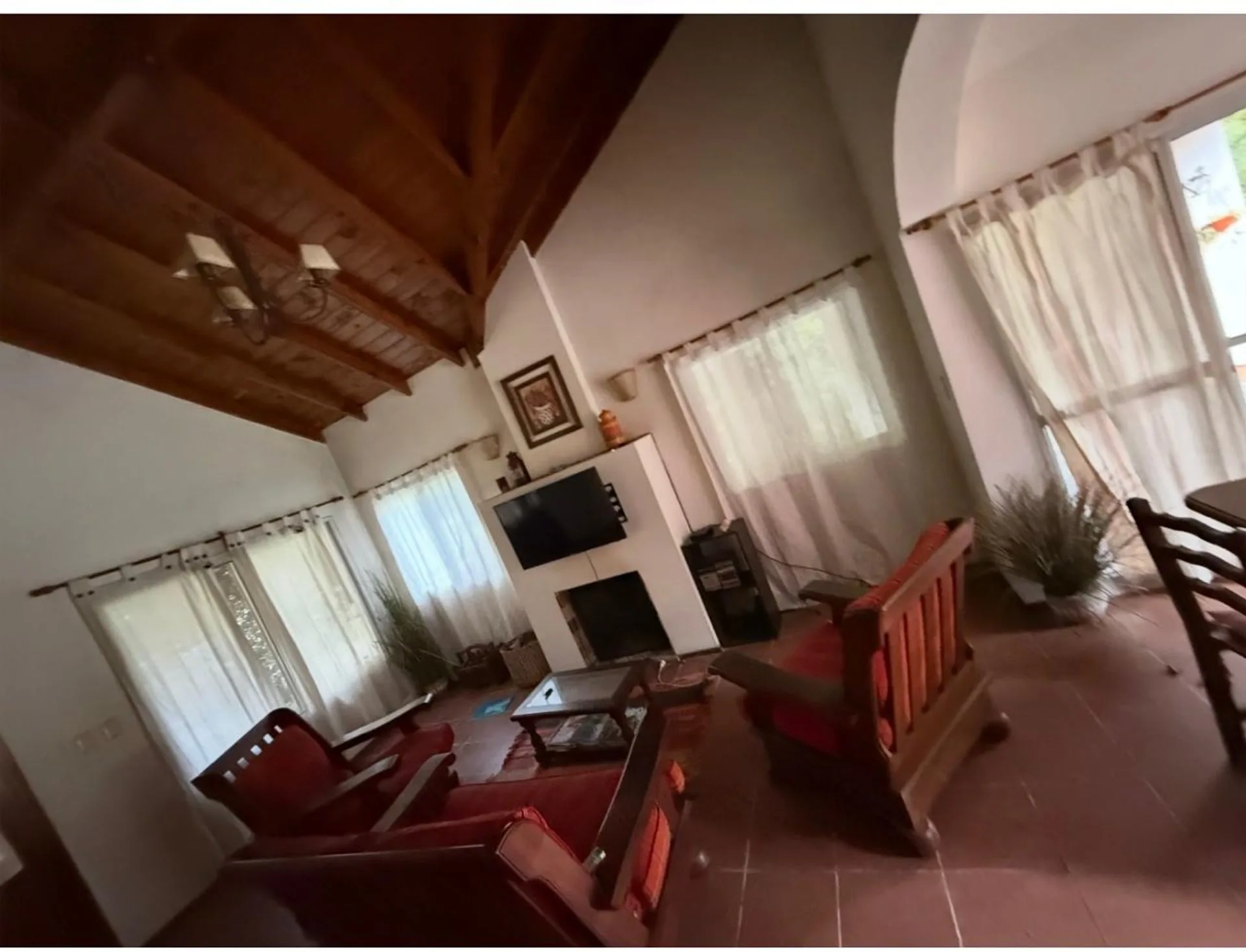 SE ALQUILA CASA BARRIO EL LAUQUEN CON PISCINA foto 4
