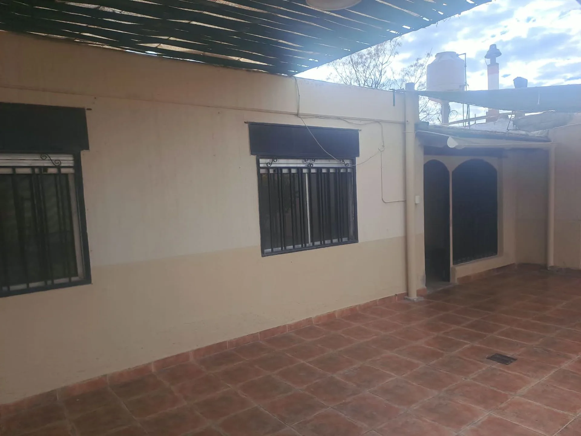 CASA EN VENTA 3 DORMITORIOS LAS HERAS APTO CRÉDITO foto 3