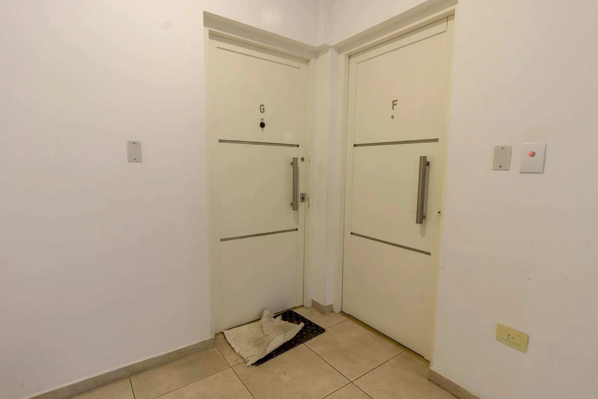 VENTA DEPARTAMENTO 2 AMBIENTES - MUNRO foto 3
