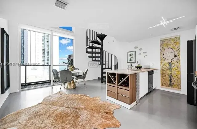 300 S Biscayne Blvd # L-1232 300
