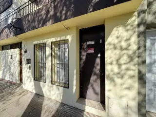 Casa a Demoler en Venta – Barrio Jorge Cura, Rosario foto 2